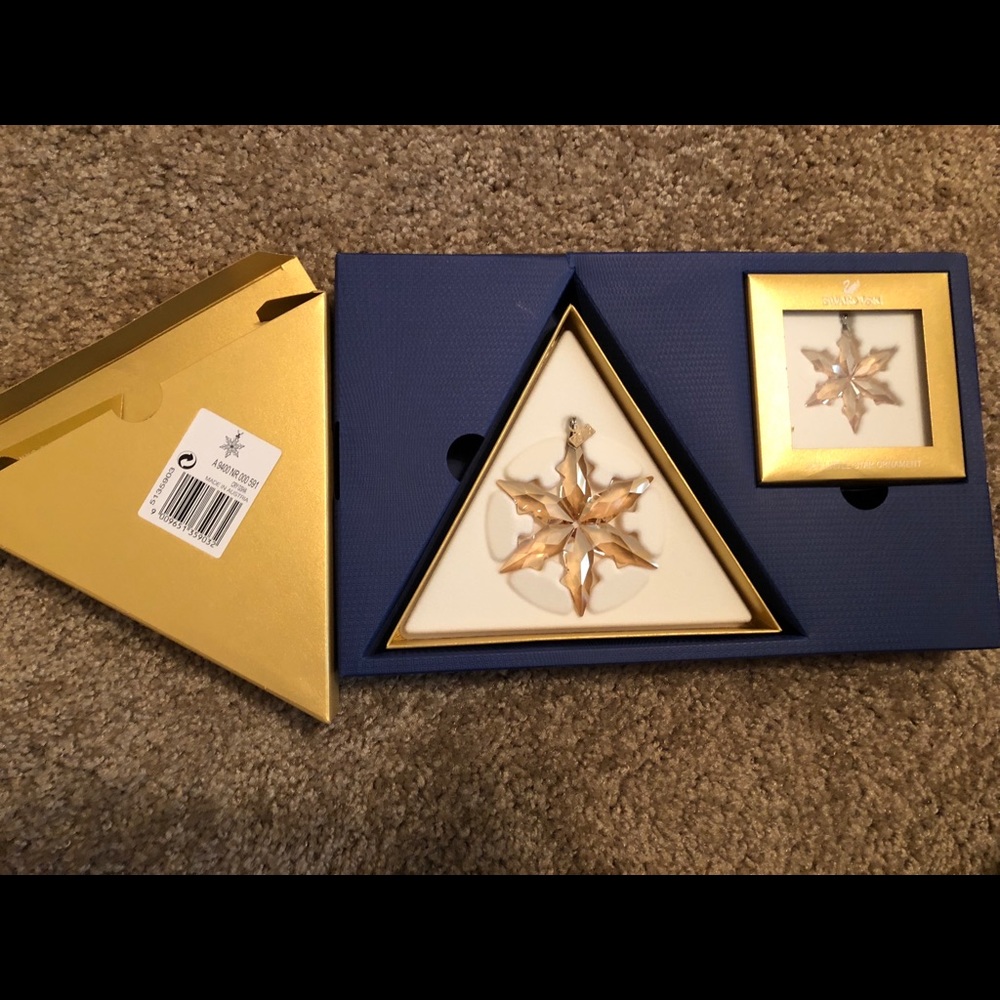 SCS Christmas ornament set 2015